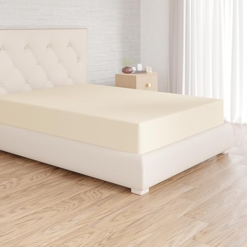 Amazon Basics Bedding Soft Microfibre Fitted Sheet with 12 inch (30 cm) Deep Pocket, 160 x 200 cm, Beige