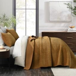 Grassix Velvet Quilt Set King Size - Luxury Cozy Velvet Quilt Bedding Set, Lightweight Velvet Comforter for All Season, Cross Stitch Coverlet Bedspreads with 2 Shams, Gold Caramel