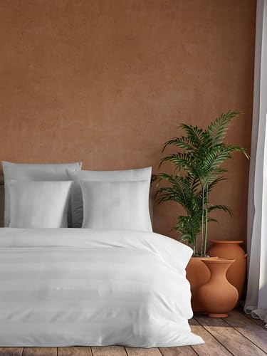 Nuit Des Rêves Double Quilt Cover Set (200 x 200 cm), White, 70% Cotton/30% Polyester, 2 Pillowcases (80 x 80 cm), Machine Washable, Elegant Button Closure