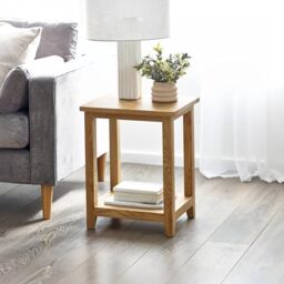 Julian Bowen Mallory Lamp Table, Oak, 55 x 44 x 38 - Traditional Side Table for Living Room or Bedroom, Solid Oak & Veneers, No Assembly Needed, Practical Storage Shelf