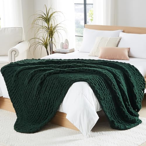 L'AGRATY Chunky Knit Throw Blanket for Couch, 72 x 84 Inches, Olive Green - Handmade Chenille Crochet Blanket for Sofa Bed, Thick Cable Knitted Blankets for Room Home Decor, Birthday Gift for Women Mom