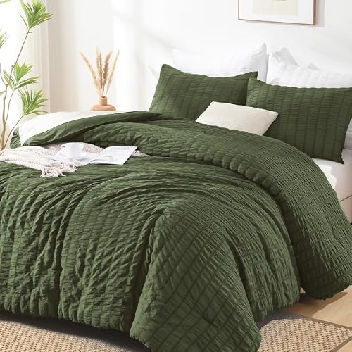 AveLom Dark Olive Green Seersucker Full Comforter Set (80x90 inches), 3 Pieces-100% Soft Washed Microfiber Lightweight Comforter with 2 Pillowcases, All Season Down Alternative Bedding Set