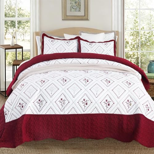 Cmfshape Oversize King Quilt Set Christmas Red-120x120 California King Bedspread with 2 Pillow Shams-Exquisite Embroidery Bedding Comforter for All Season-Lightweight Coverlet Drop to The Floor