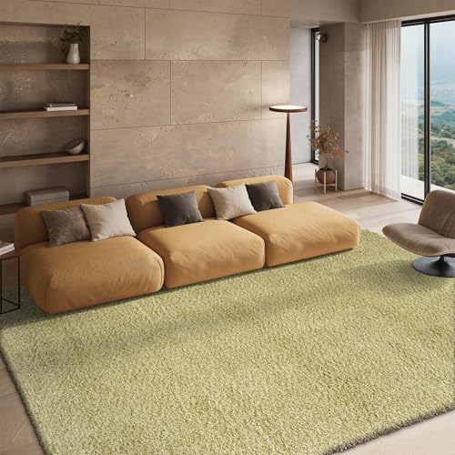 Safavieh Shaggy Indoor Woven Rectangle Area Rug, California Shag Collection, SG151, in Green, 160 X 229 cm for Living Room, Bedroom or Any Indoor Space