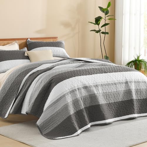 "Litanika King Size Quilt, 3 Pcs Dark Grey Stripe Bedding Set - Summer Bedspread with 2 Shams,Lightweight Coverlet for All Season (106""x96"")"