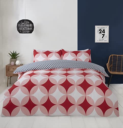 Rapport Home Red Geometric design Kingsize Bedding Set - Reversible Easy Care 3 Piece Duvet Cover Set (230 x 220 cm)
