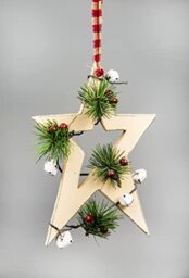 SHATCHI 26cm Cream Wooden Star Wall Hanging Ornament Decorated with White Bells Berries and Pines Christmas Holiday Home Decorations, 18x1.2x26 cm