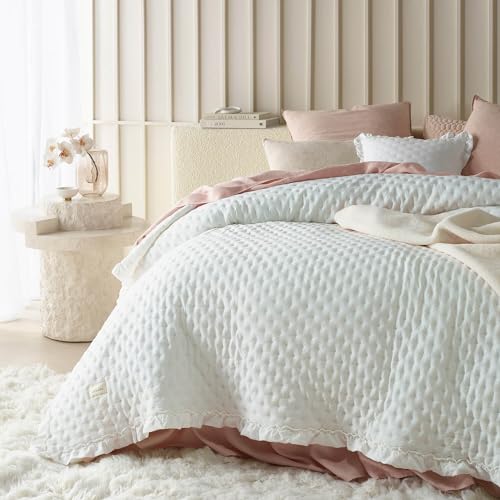 ROOM99 Molly Elegant Ecru Bedspread 200 x 220 cm – Versatile Blanket as a Bed Throw or Sofa Throw – Quilted Style – Ideal as a Bedspread