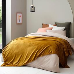 Toison d'or Velvet Microvelvet Polyester Plain Blanket, 180 cm x 240 cm, Honey