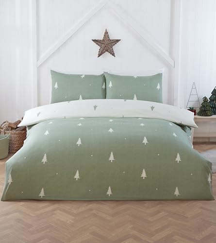 Rapport Home Double Christmas Duvet Cover Set - Soft Microfibre Fir Tree Bedding with 2 Envelope Pillowcases - Festive Xmas Bed Linen 200x200 cm - Green