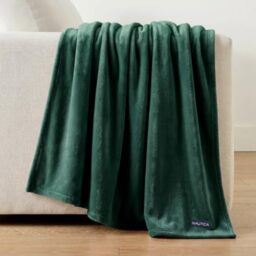 Nautica- Queen Blanket, Ultra Soft Plush Fleece Reversible Bedding, Lightweight Home Decor for All Seasons (Solid Green, Queen)