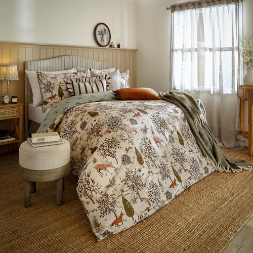 Wylder Fable Duvet Cover Set – Reversible Rustic Autumn Woodland Leaf Motif Bedding (Willow Green - Super King)