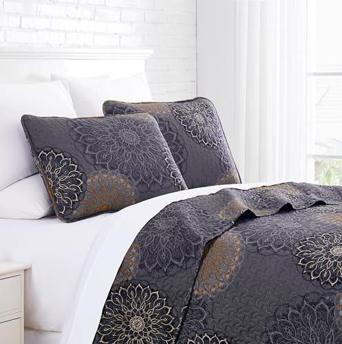Southshore Fine Living, Inc. Midnight Floral Collection, Premium Bedding Set, Twin Coverlet Set for All Seasons, Oversized Quilt with 1 Quilted Pillow Sham, Lightweight Coverlet, Twin/XL Quilts, Black