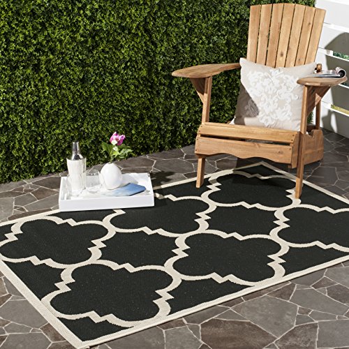 Safavieh Geometric Rug for Living Room, Dining Room, Bedroom - Courtyard Collection, Short Pile, in Black and Beige, 160 X 231 cm