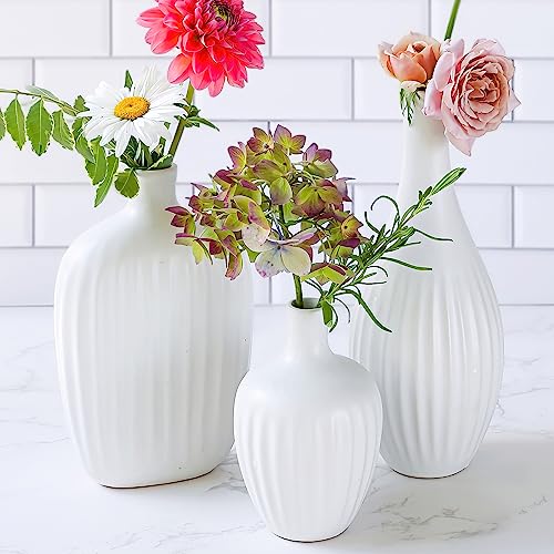 Textured Ceramic Minimalist White Vases (Set of 3) - Boho Vases for Pampas Grass, Eucalyptus, Dry Flowers & Plants - Shelf Decoration, Mantel Decor, Table Centerpiece