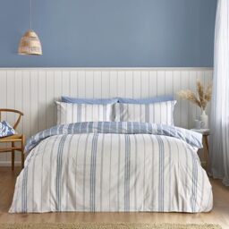 Catherine Lansfield Harbour Stripe Reversible King Duvet Cover Set with Pillowcases Blue