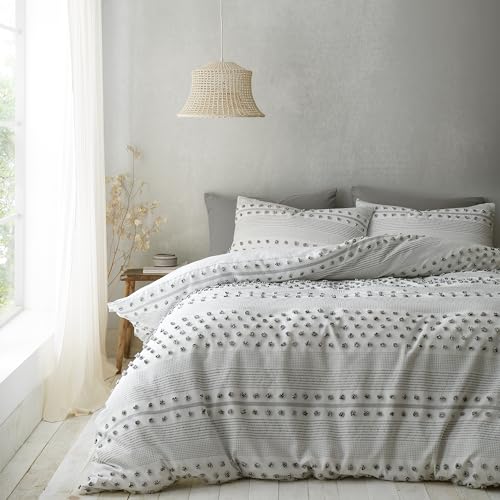 Pineapple Elephant Aisha Tufted Spot Super King Duvet Cover Set with Pillowcases White