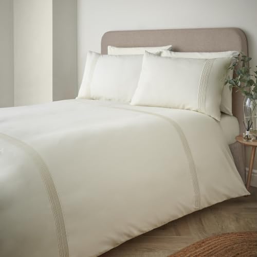 Catherine Lansfield Pintuck Easy Iron Percale Double Duvet Cover Set Cream