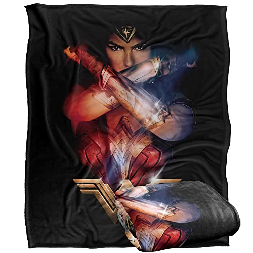 WONDER WOMAN Arms Crossed Silky Touch Super Soft Throw Blanket 152 x 127 cm