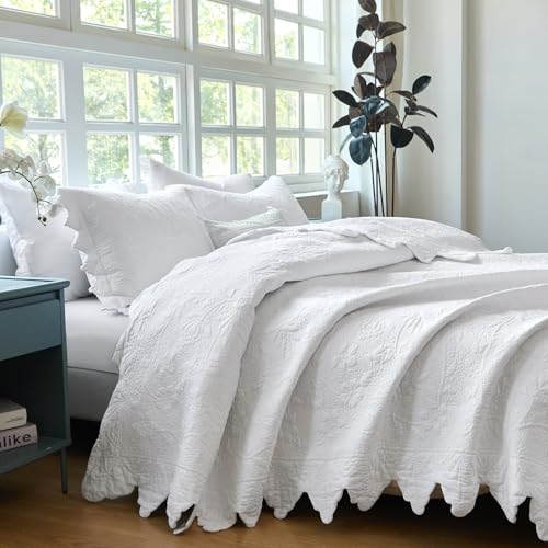 Brandream White Quilt Set King Size Quilt Bedding Set Cotton Luxury Matelasse Coverlet Set Farmhouse Bedding Set Scalloped Bedspreads 3-Piece