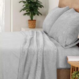 Miracle Home. Set of Coralina Smooth Grey Sheets 240 g/m², Extra Soft and Warm Microfibre, Winter, 180 x 200 cm, 2 Pillowcases