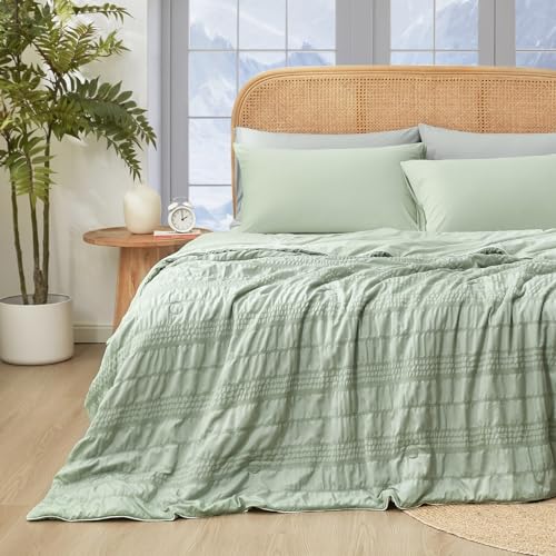 Cozy Bliss Seersucker Cooling Comforter Queen Size, Q-Max 0.4 Dual-Sided Lightweight All Season Comforter to Keep Cool, Breathable Silk Smooth Summer Blanket for Hot Sleepers Night Sweats Sage Green