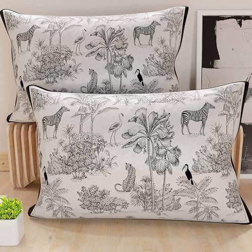 PETTI Artigiani Italiani - Bed Pillowcases, Set of 2 Pillow Covers 40x145 cm, Cushion Cover in Hypoallergenic Microfibre, Made in Italy, Animalier 02 Pattern