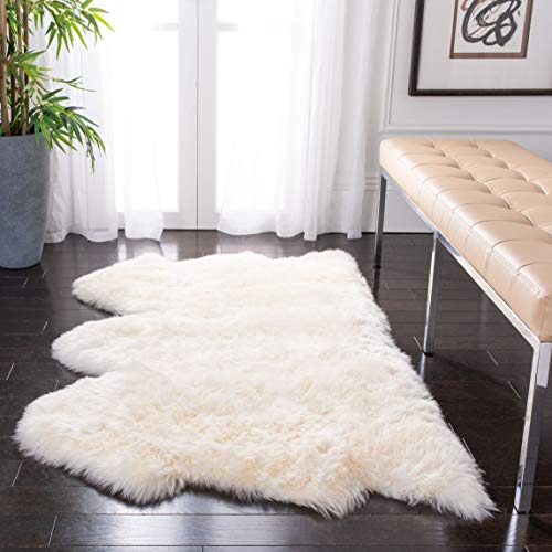Safavieh Sheepskin Indoor Hand Made Rectangle Area Rug, Fur Collection, SHS121, in White, 109 X 180 cm for Living Room, Bedroom or Any Indoor Space