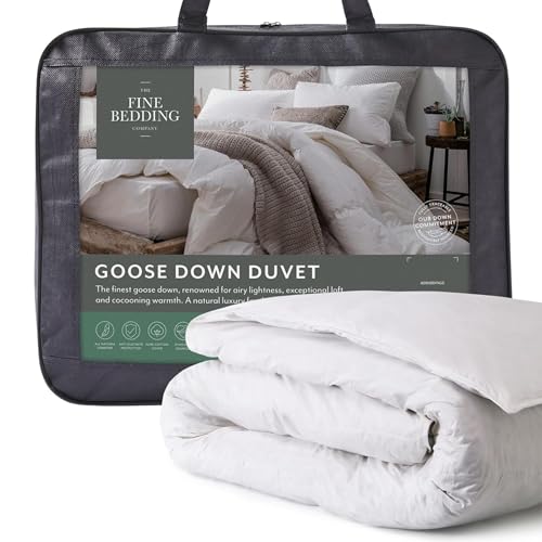 The Fine Bedding Company Goose Down Super King Duvet 4.5 Tog – Summer Duvet with Feather & Premium Down Blend, Breathable Natural Fill, Soft Cotton Cover, Washable – Super King Bed Size
