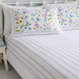 Sweetpea Floral 100% Cotton Fitted Sheet Super King 180 x 200cm – 28cm Deep Fit White Bed Sheet with Soft Breathable Natural Fabric, Floral Poppy Design for Super King Mattress