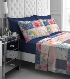 GC GAVENO CAVAILIA Double Bed Sheet Set - 4Piece Printed Bedding Set (Fitted Sheet, Flat Sheet & 2 Pillow Cases) - Warm Thermal Fluffy Bedding - Soft Polyester Fleece Bedding Sheet Set, Pink/Navy