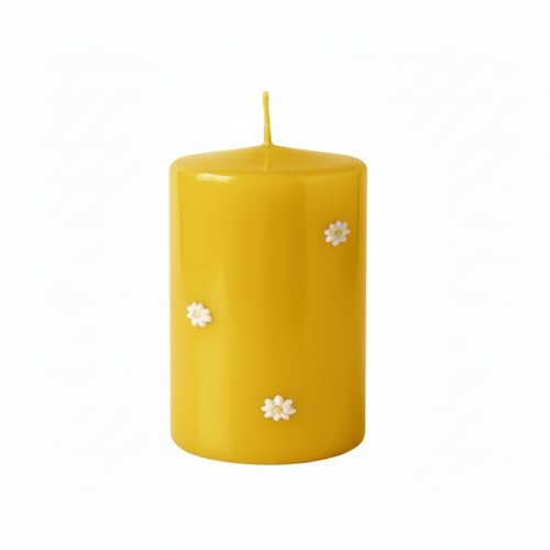 Cereria Di Giorgio - Candle Candle Decorated with Daisies - Mustard Colour - Diameter 7 cm Height 10 cm - Burning time 55 Hours - with Gift Bag - Spring Collection - Handmade