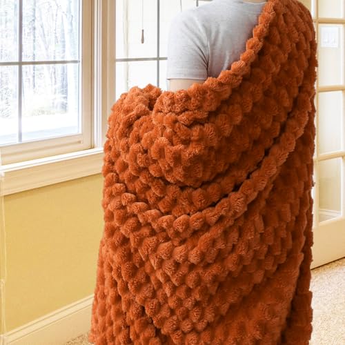 Vessia Flannel Fleece Throw Blanket(60x80inch), 3D Jacquard Burnt Orange Fuzzy and Warm Blanket for Couch, Sofa, Bed, 300GSM Super Soft Touch Cozy Burnt Orange Twin Blanket for All-Season Home Decor