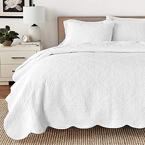 Cozy Line Home Fashions Victorian Medallion Solid White Matelasse Embossed 100% Cotton Bedding Quilt Set,Reversible Bedspread, Coverlet (Blantyre - White, Twin - 2 Piece)