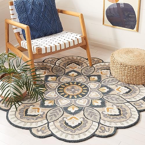 Safavieh Traditional Rug for Living Room, Dining Room, Bedroom - Novelty Collection, Short Pile, in Beige and Navy, 120 x 120 cm
