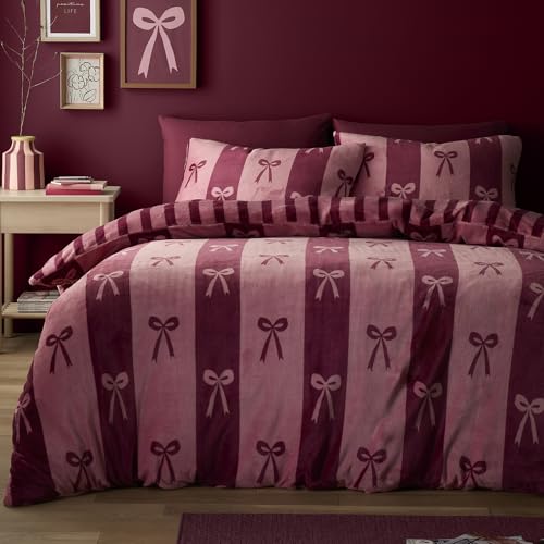 Fusion Snug Bows Berry Duvet Cover Set Single – Stripe Maximalist Bedding – Soft Touch Polyester – Includes 1 Duvet Cover (140 x 200cm) & 1 Pillowcase – Berry Stripe Bedroom Set