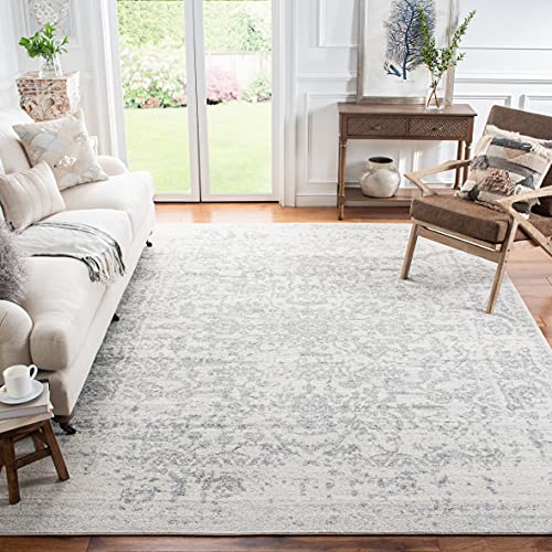 Safavieh Distressed Rug for Living Room, Dining Room, Bedroom - Madison Collection, Short Pile, in Silver and Ivory, 91 x 91 cm