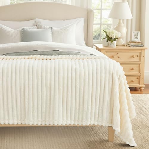 decorUhome Cream White Fleece King Blanket 108x90 Inches - Soft Fleece Bed Cozy Fluffy Plush Flannel Large Striped Throws for Couch Sofa, Decorative Fuzzy Blanket for Woman
