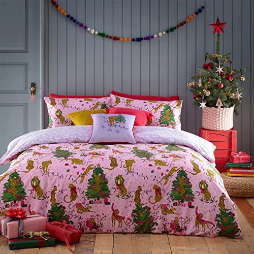 furn. Purrfect Christmas Duvet Cover Set - Festive Bedding Holiday Décor (Pink - King)