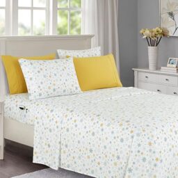 Elegant Comfort Luxury Soft Bed Sheets Holiday Pattern 1500 Premium Hotel Quality Microfiber - Softness Wrinkle and Fade Resistant (6-Piece) Bedding Set, Cal King, Gold Snowflake