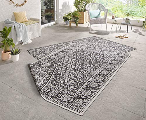 NORTHRUGS Indoor and Outdoor Rug Curacao 80 x 150 cm Reversible Rug Weatherproof Modern Graphic Pattern Runner for Balcony Patio Garden Conservatory Living Room Waterproof in Black Cream