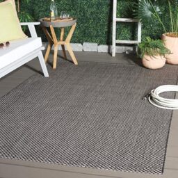 Safavieh Contemporary Indoor/Outdoor Woven Rectangle Area Rug, Courtyard Collection, CY8521, in Black / Beige, 160 X 231 cm for Garden, Patio or Any Outdoor Space