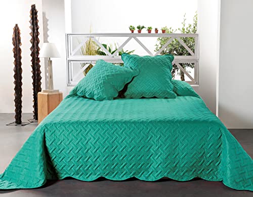LINDER Mint Green Contemporary Bedspread 180 x 240 cm