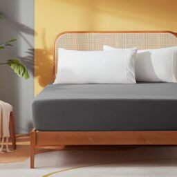 SONIVE Fitted Sheet 90 x 200 cm, Breathable Bed Sheet Brushed Jersey Polyester, 30 cm Deep Pocket, Light Grey