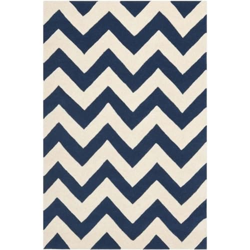 Safavieh Contemporary Indoor Hand Tufted Rectangle Area Rug, Chatham Collection, CHT715, in Dark Blue / Ivory, 91 X 152 cm for Living Room, Bedroom or Any Indoor Space