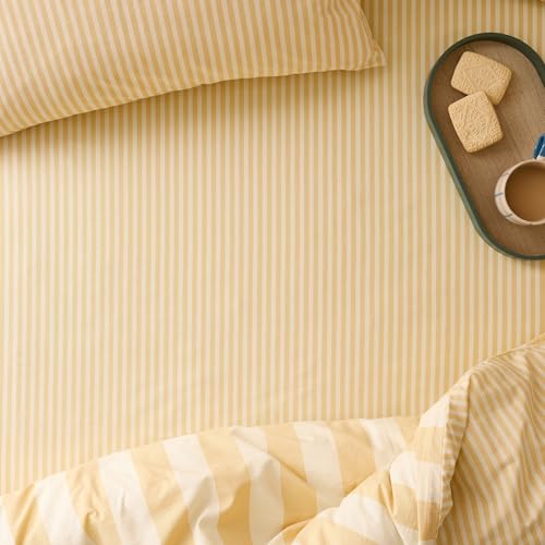 furn. The Ultimate Stripe Fitted Sheet – Tonal Narrow Striped Polycotton Bed Sheet (Custard Cream – Double – 137x190x32cm)