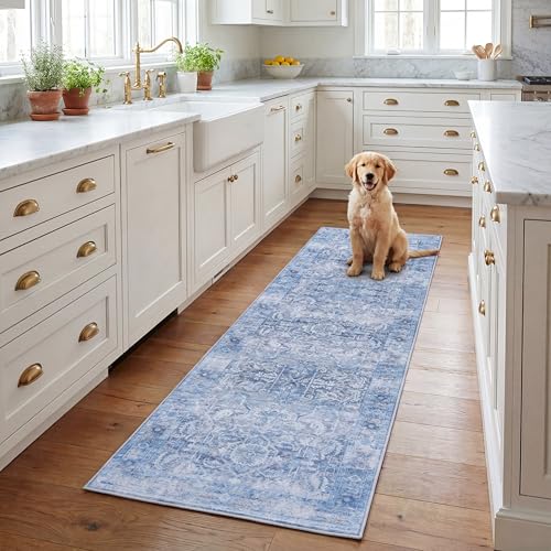 Safavieh Traditional Rug Ideal for High Traffic Areas - Machine Washable and Non Slip - Tucson Collection, Short Pile, in Purple and Blue, 76 X 244 cm