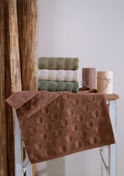 Foutastic Luxury 4 Piece Bath Towel Set 100% Cotton Jacquard 70x140cm 500gsm - Machine Washable - Includes Storage Box - Soft and Absorbent for Wellness Feel