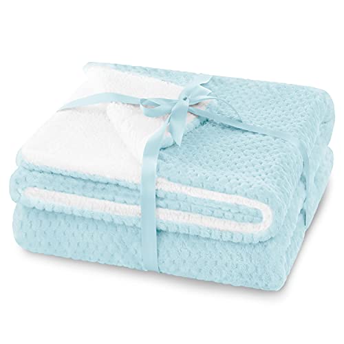 AmeliaHome Shleepy Cuddly Blanket 170 x 210 cm Delicate Quilted Sherpa Lambskin Look Light Blue