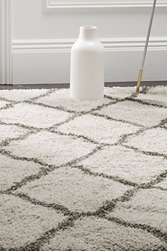 Safavieh Shaggy Indoor Woven Rectangle Area Rug, Hudson Shag Collection, SGH283, in Ivory / Grey, 91 X 152 cm for Living Room, Bedroom or Any Indoor Space